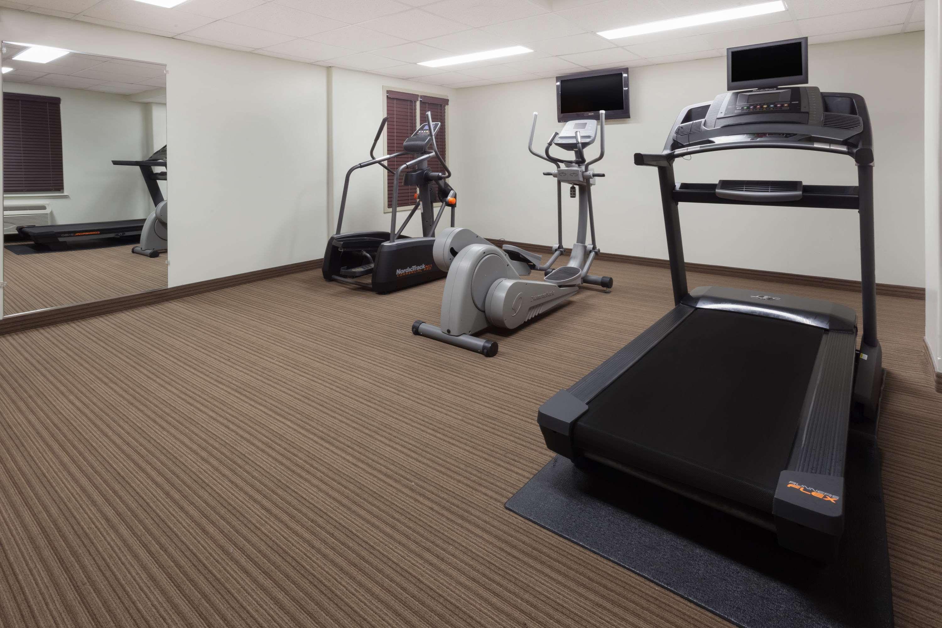 Hotel Super 8 By Wyndham Peterborough Zewnętrze zdjęcie