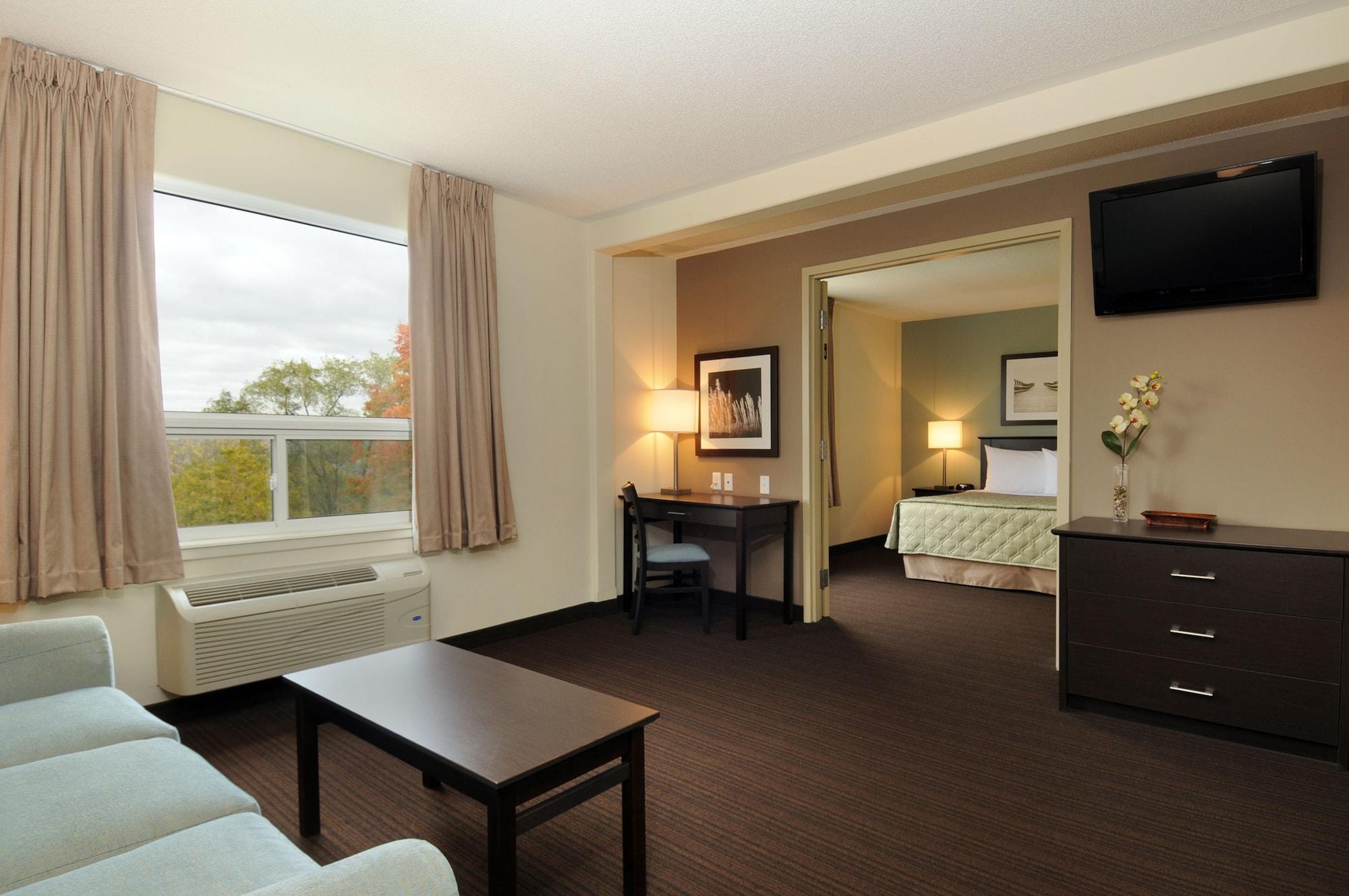 Hotel Super 8 By Wyndham Peterborough Zewnętrze zdjęcie