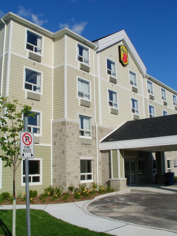 Hotel Super 8 By Wyndham Peterborough Zewnętrze zdjęcie