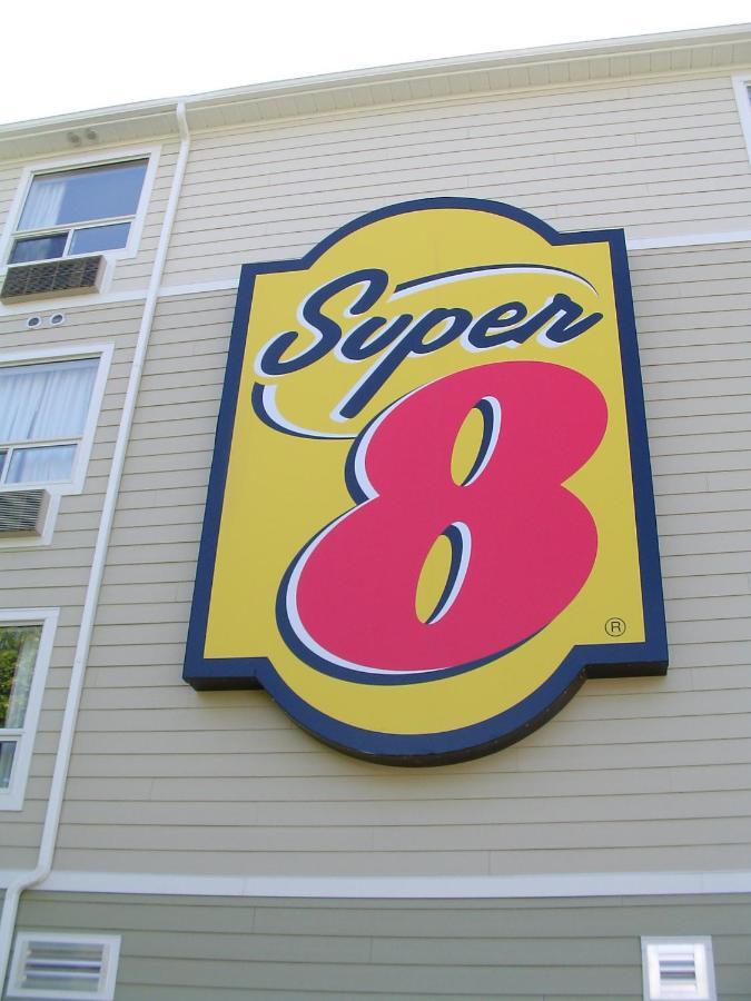 Hotel Super 8 By Wyndham Peterborough Zewnętrze zdjęcie